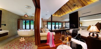 Gayana Marine Resort