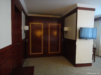 Cebu Parklane International Hotel