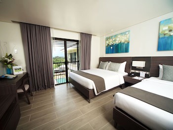 Fairways And Bluewater Boracay
