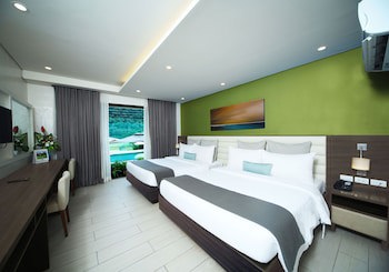 Fairways And Bluewater Boracay