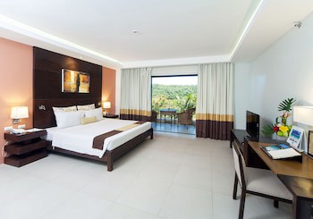 Fairways And Bluewater Boracay