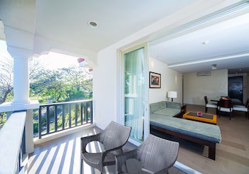 Fairways And Bluewater Boracay