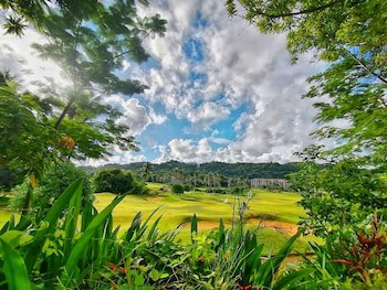 Fairways And Bluewater Boracay