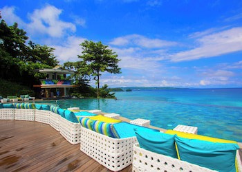 Fairways And Bluewater Boracay