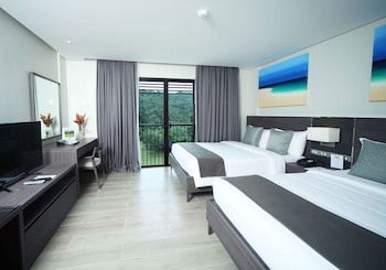 Fairways And Bluewater Boracay