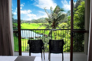 Fairways And Bluewater Boracay