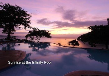 Fairways And Bluewater Boracay
