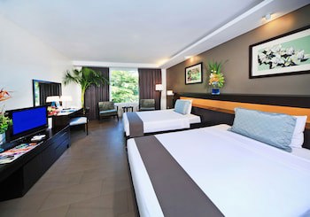 Fairways And Bluewater Boracay