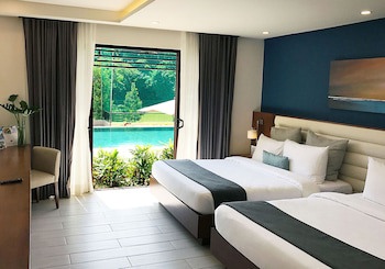 Fairways And Bluewater Boracay