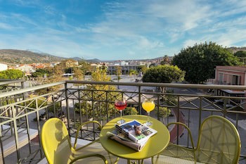 Ionian Plaza Hotel