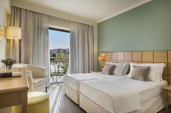 Ionian Plaza Hotel