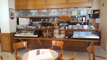 Ionian Plaza Hotel