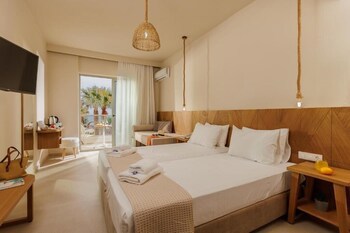 Malia Bay Beach Hotel & Bungalows fotoğrafı