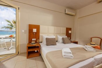 Malia Bay Beach Hotel & Bungalows fotoğrafı
