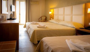 Malia Bay Beach Hotel & Bungalows galeri fotoğrafı