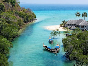 Saii Phi Phi Island Village