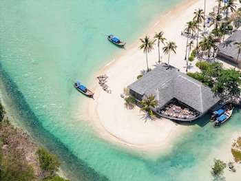 Saii Phi Phi Island Village