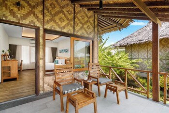 Saii Phi Phi Island Village