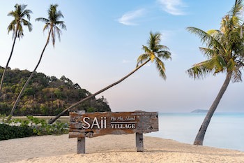 Saii Phi Phi Island Village