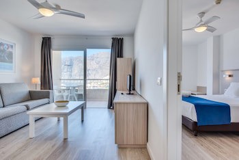 Apartamentos Vigilia Park