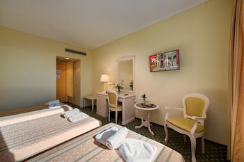 Angelika Pallas Hotel