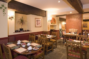 George & Pilgrims Hotel