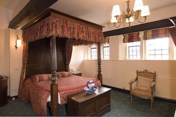 George & Pilgrims Hotel