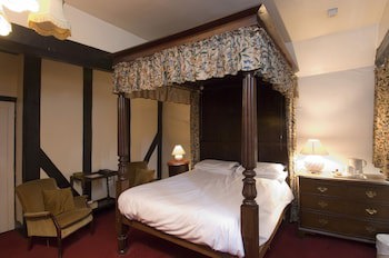 George & Pilgrims Hotel