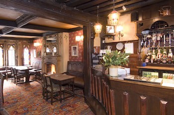 George & Pilgrims Hotel