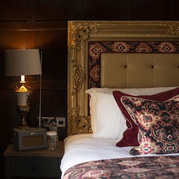 The Kings Arms And Royal Hotel, Godalming, Surrey