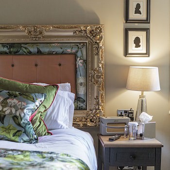 The Kings Arms And Royal Hotel, Godalming, Surrey