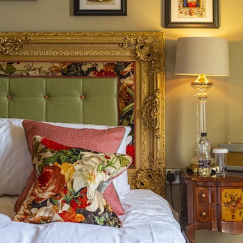The Kings Arms And Royal Hotel, Godalming, Surrey