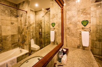 Empress Angkor Resort & Spa