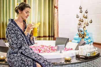 Empress Angkor Resort & Spa