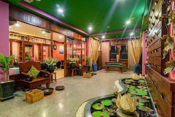 Empress Angkor Resort & Spa
