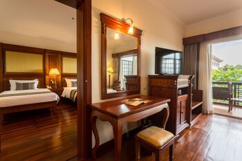 Empress Angkor Resort & Spa