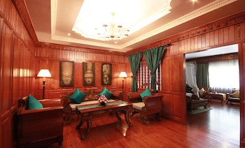 Empress Angkor Resort & Spa