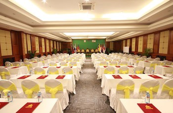 Empress Angkor Resort & Spa