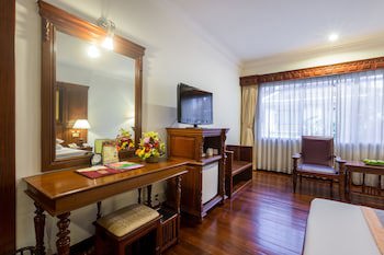Empress Angkor Resort & Spa