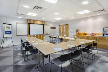 Holiday Inn Express London-Watford Junction, An Ihg Hotel