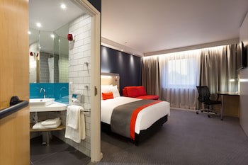Holiday Inn Express London-Watford Junction, An Ihg Hotel
