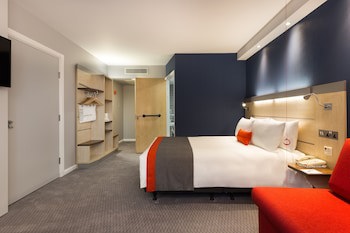 Holiday Inn Express London-Watford Junction, An Ihg Hotel