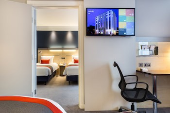 Holiday Inn Express London-Watford Junction, An Ihg Hotel