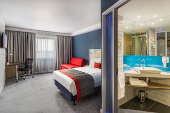Holiday Inn Express London-Watford Junction, An Ihg Hotel