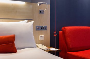 Holiday Inn Express London-Watford Junction, An Ihg Hotel