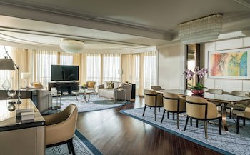 Four Seasons Hotel Macao