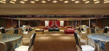 Grand Mercure Vadodara Surya Palace Hotel