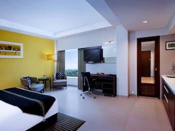Grand Mercure Vadodara Surya Palace Hotel