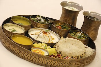 Grand Mercure Vadodara Surya Palace Hotel