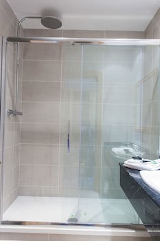 Ashdown Park Hotel